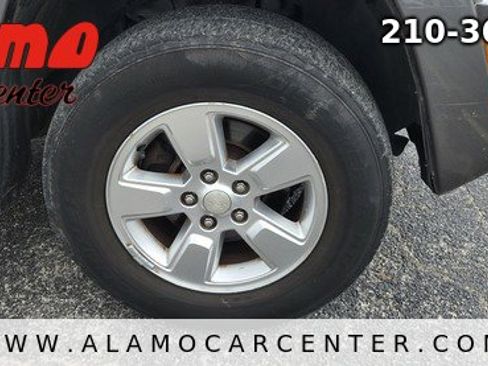 Used 2012 Jeep Liberty Sport image 14