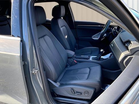 Certified 2024 Audi Q3 2.0T Premium w/ Convenience Package image 29