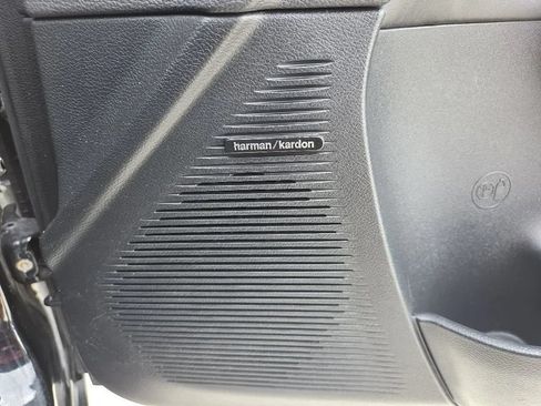 Used 2018 Dodge Challenger SXT Plus RWD image 20