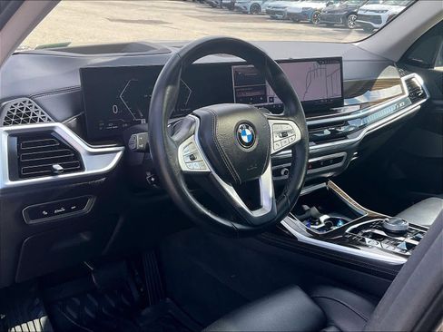 Used 2024 BMW X7 xDrive40i w/ Executive Package AWD/4WD image 8