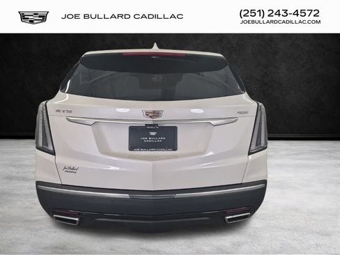 New 2026 Cadillac XT5 Sportv w/ LPO, Floor Liner Package image 6
