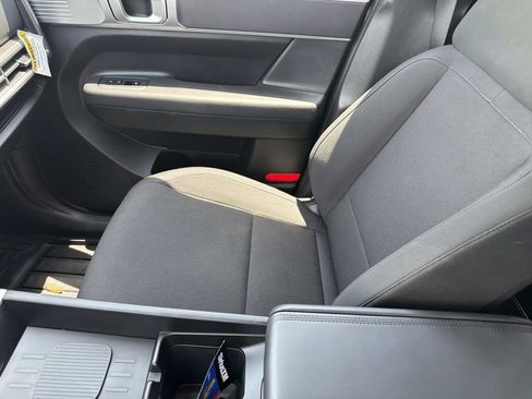 Used 2024 Hyundai Santa Fe SE FWD image 19