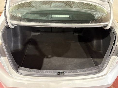 Used 2023 Toyota Corolla LE image 17