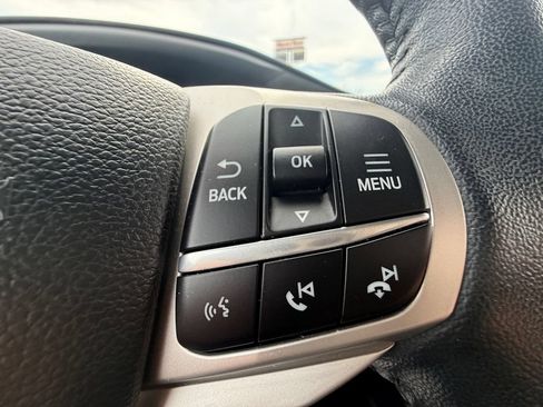 Used 2023 Ford Explorer XLT w/ Equipment Group 202A AWD/4WD image 17