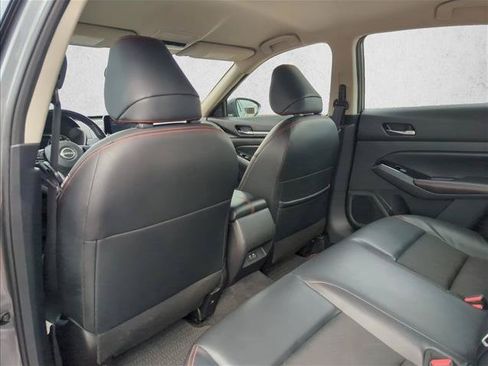 Used 2024 Nissan Altima 2.5 SR FWD image 15