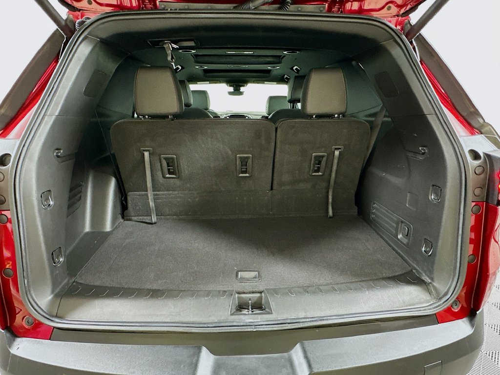 Used 2023 Chevrolet Traverse RS w/ LPO, Floor Liner Package AWD/4WD image 27