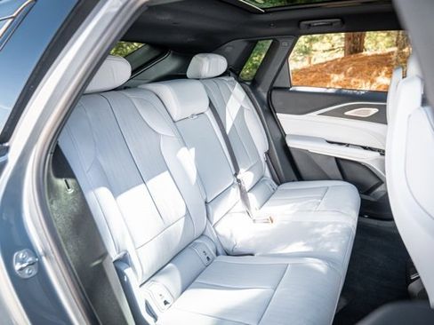 Used 2024 Cadillac Lyriq Sport image 34