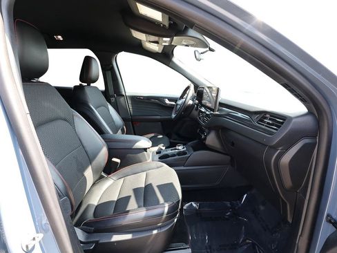 Certified 2023 Ford Escape ST-Line w/ Tech Pack #1 AWD/4WD image 23