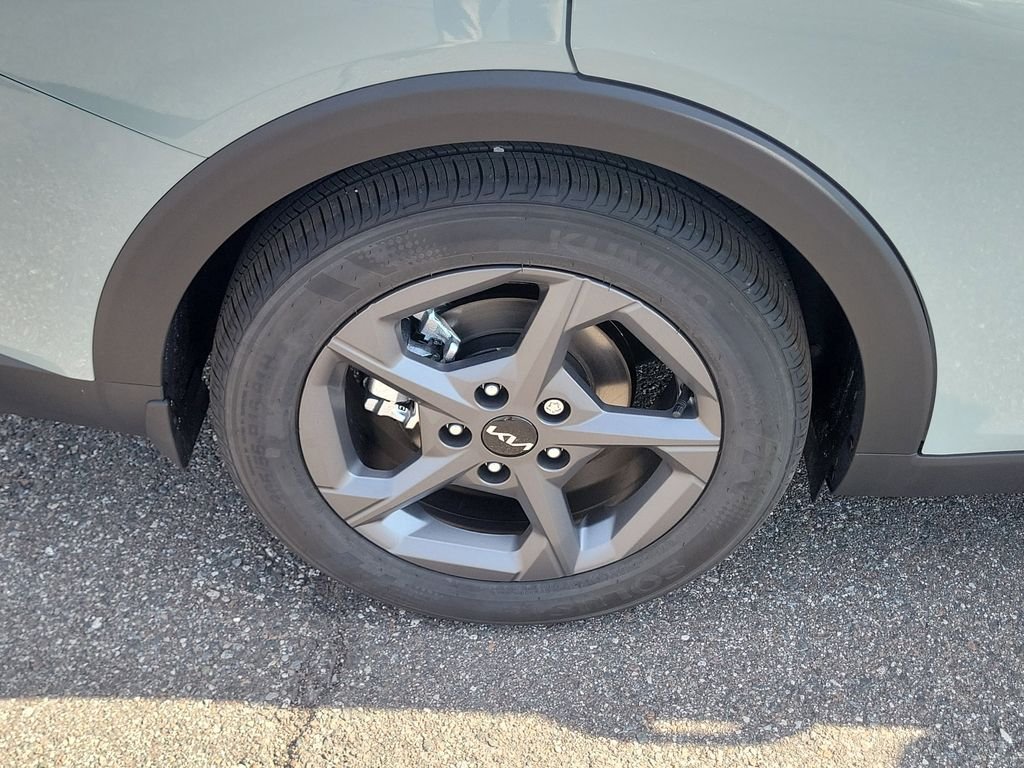 New 2026 Kia K4 FWD image 36
