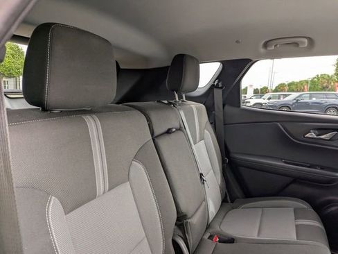 Used 2025 Chevrolet Blazer LT FWD image 30