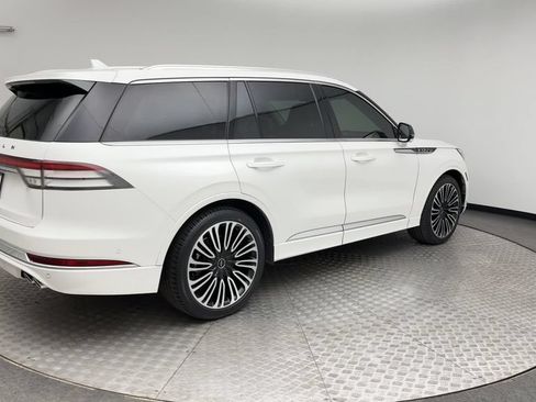 Used 2023 Lincoln Aviator Black Label w/ Dynamic Handling Package AWD/4WD image 2