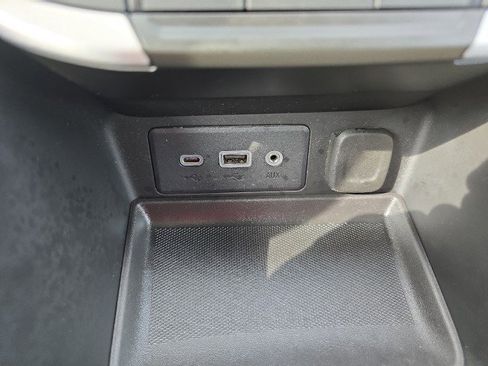 Used 2023 GMC Terrain SLE w/ Driver Convenience Package image 23