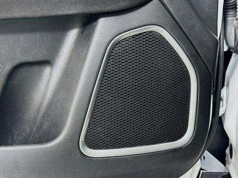 Used 2022 Jeep Compass Latitude image 18