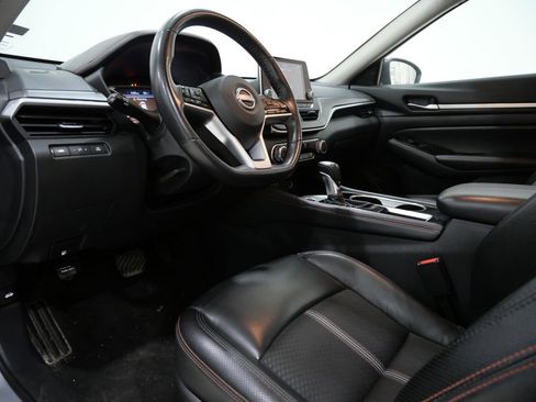 Used 2024 Nissan Altima 2.5 SR image 10