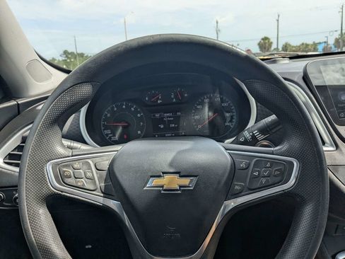 Used 2022 Chevrolet Malibu LT FWD image 19