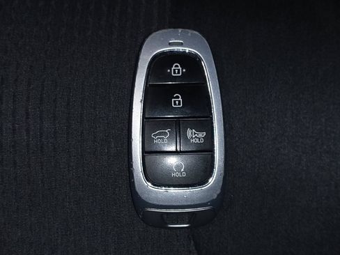 Used 2023 Hyundai Santa Fe SEL image 32