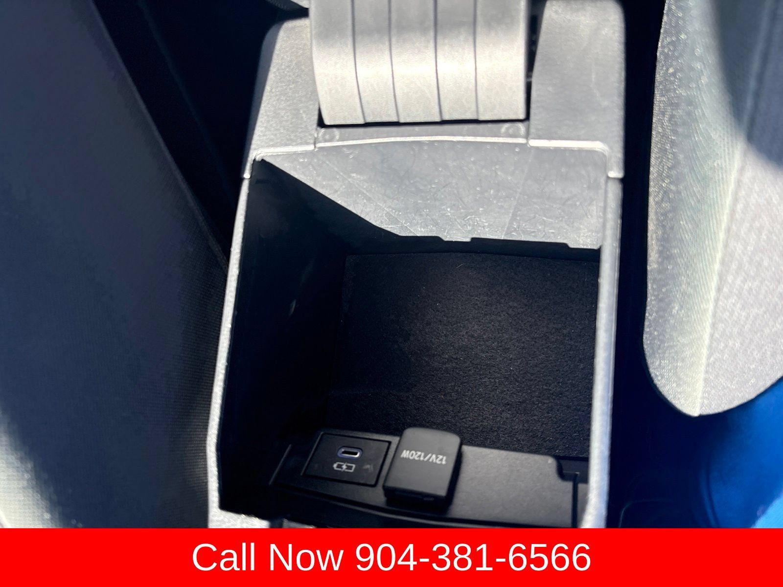 Used 2022 Toyota Corolla LE FWD image 31