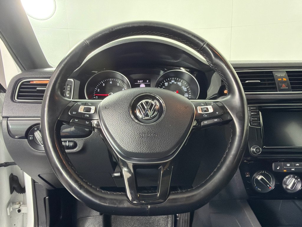 Used 2018 Volkswagen Jetta Sport FWD image 15