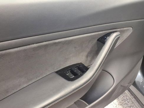 Used 2020 Tesla Model 3 Long Range image 8