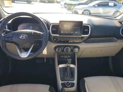 Certified 2023 Hyundai Venue SEL w/ Cargo Package image 2
