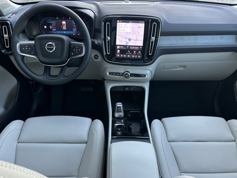 New 2026 Volvo XC40 B5 Ultra w/ Climate Package image 14