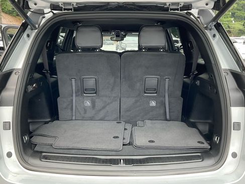 Used 2023 Jeep Grand Cherokee L Laredo RWD image 26