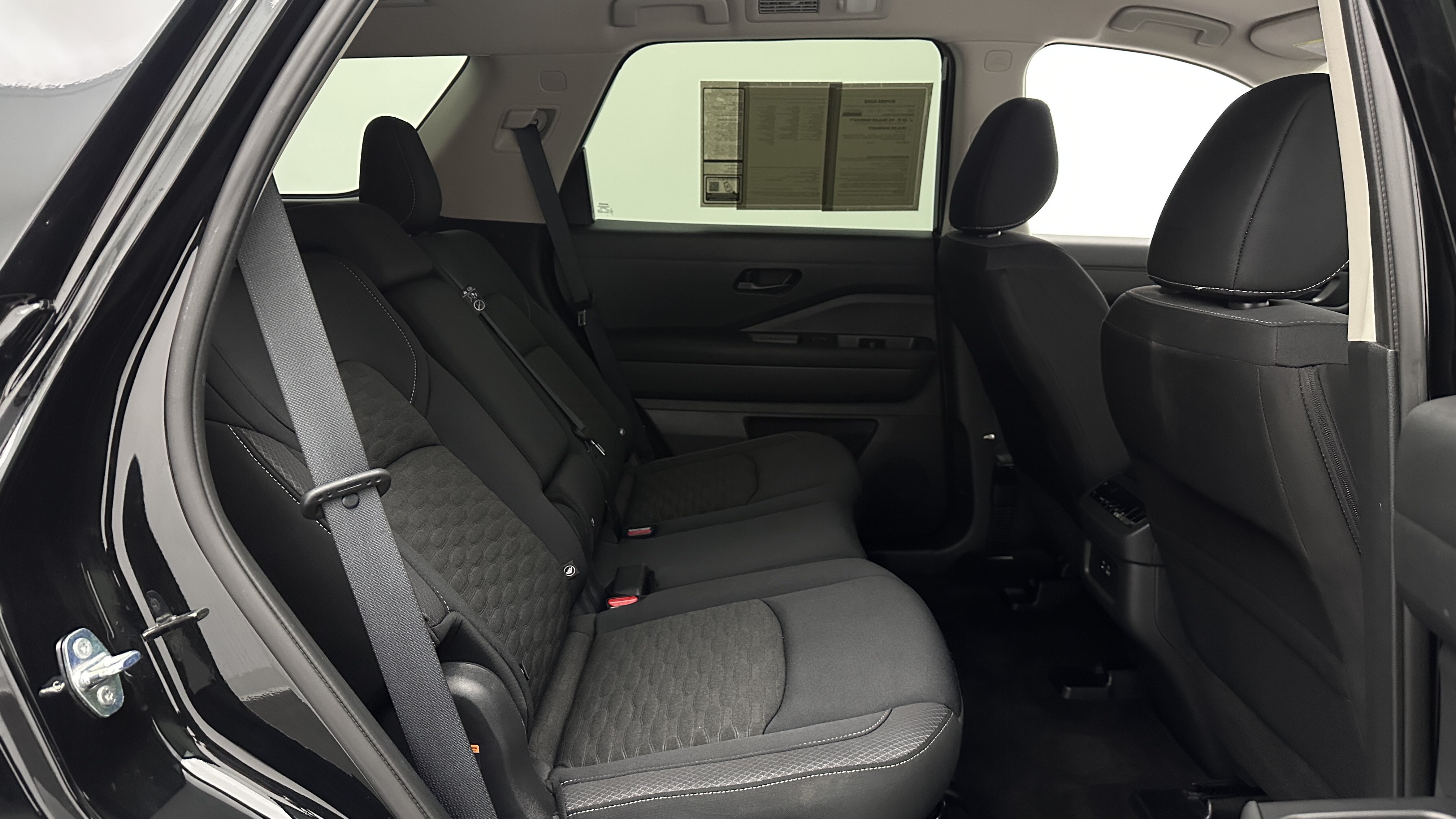 Used 2023 Nissan Pathfinder SV FWD image 33