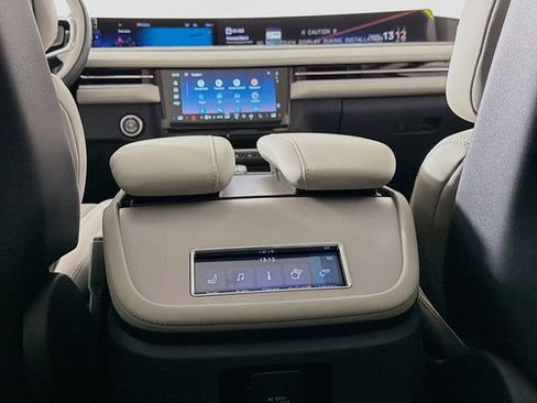 New 2026 Lincoln Navigator Reserve AWD/4WD image 29
