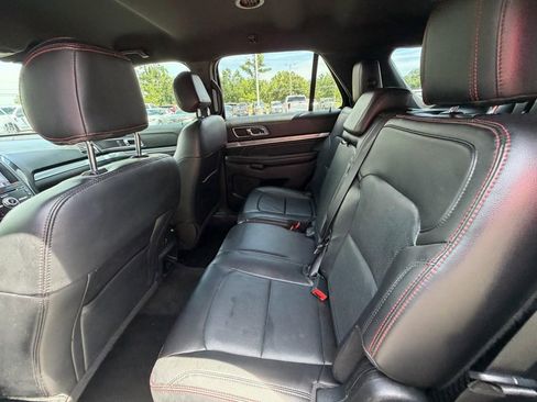 Used 2017 Ford Explorer Sport AWD/4WD image 10