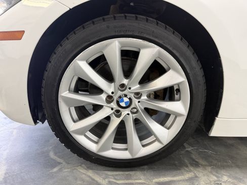 Used 2014 BMW 320i xDrive Sedan AWD/4WD image 30
