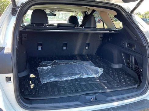 Certified 2024 Subaru Outback Limited AWD/4WD image 31