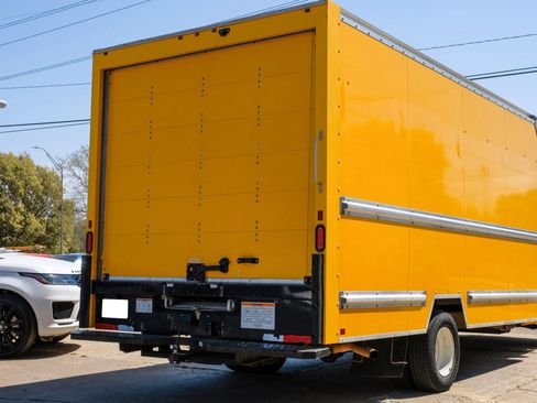 Used 2022 GMC Savana 3500 Extended w/ Power Convenience Package RWD image 11