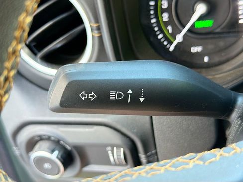Used 2024 Jeep Wrangler Unlimited Sahara w/ Technology Group AWD/4WD image 22