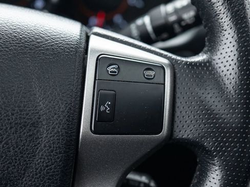 Used 2011 Toyota 4Runner Limited AWD/4WD image 34