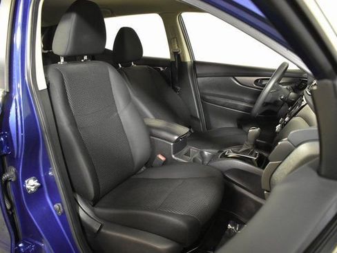 Certified 2022 Nissan Rogue Sport S image 29