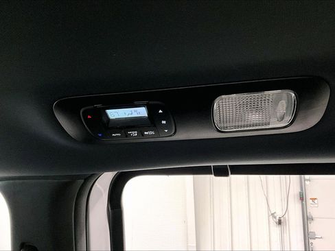 Used 2025 Honda Odyssey Sport-L image 31