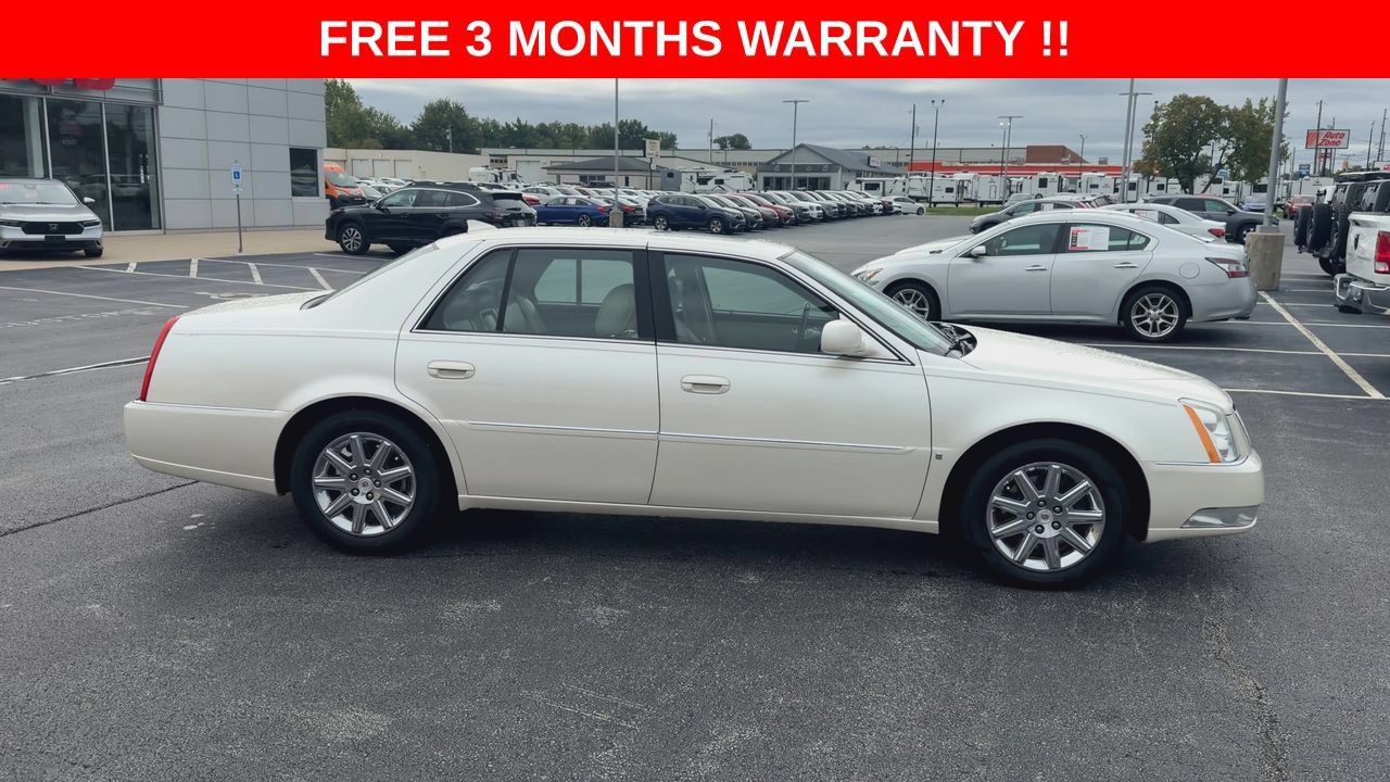 Used 2010 Cadillac DTS Premium w/ Driver Awareness Package FWD image 9
