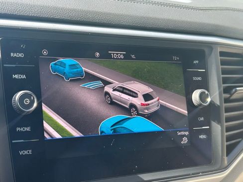 Used 2021 Volkswagen Atlas SE w/ Panoramic Sunroof Package image 17