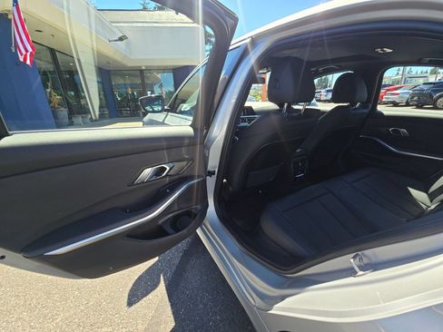 Used 2019 BMW 330i xDrive Sedan w/ Convenience Package AWD/4WD image 15