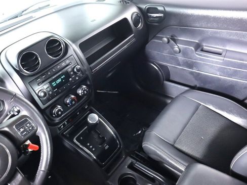 Used 2017 Jeep Patriot Sport image 24