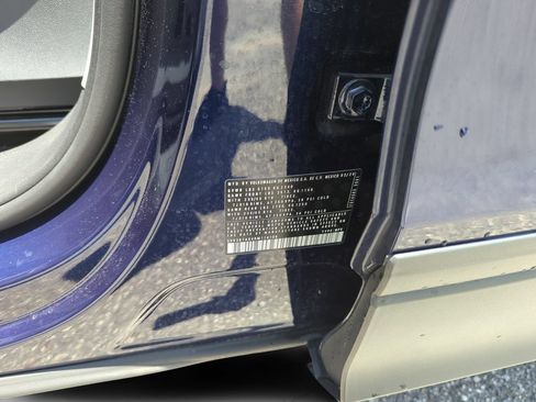 Used 2024 Volkswagen Tiguan SE FWD image 50