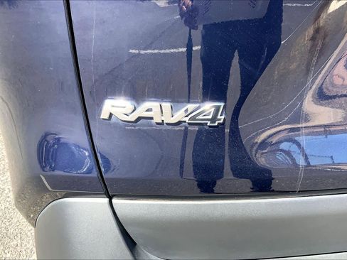 Certified 2024 Toyota RAV4 XLE w/ Convenience Package image 9