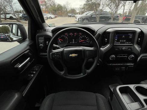 Used 2023 Chevrolet Silverado 1500 Custom image 11