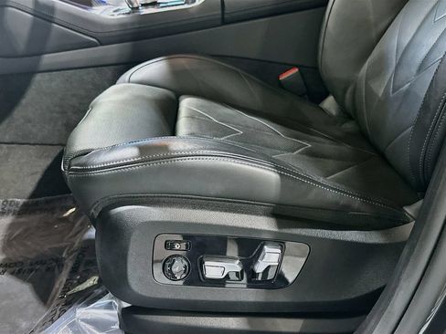 Used 2023 BMW XM w/ M Driver's Package AWD/4WD image 20