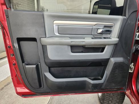 Used 2014 RAM 2500 Tradesman w/ Power & Remote Entry Group image 8