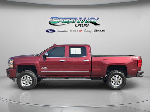 Used 2015 Chevrolet Silverado 2500 High Country w/ Duramax Plus Package AWD/4WD image 4