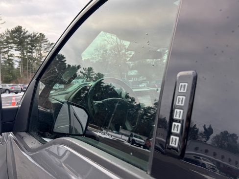 Used 2018 Ford F150 Raptor w/ Equipment Group 802A Luxury image 15