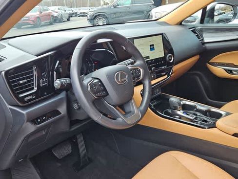 Used 2025 Lexus NX 250 Premium w/ Accessory Package (Z1) image 2