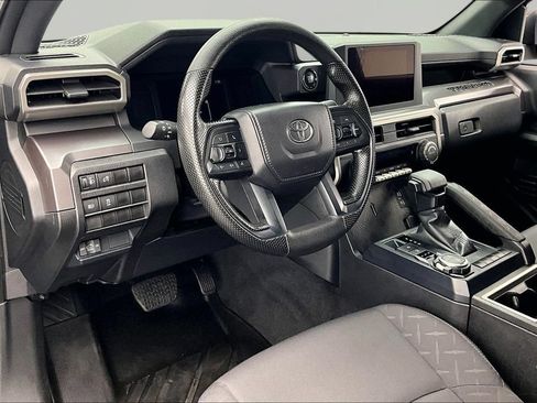 Used 2025 Toyota Tacoma SR5 AWD/4WD image 14