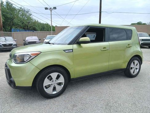 Used 2016 Kia Soul image 3